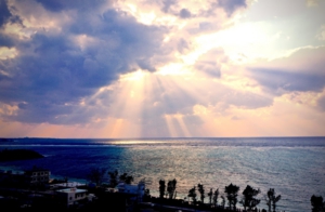 5-Setting Sun in The East China Sea Viewed from Okinawa.jpg